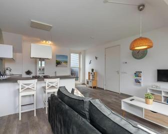 Welcome in - Willibrordusplein 28e - Zoutelande - Living room