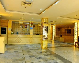 Plaza Hotel - Manama - Lobby