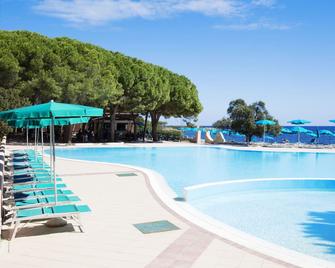 Club Hotel Marina Seada Beach - Budoni - Pool