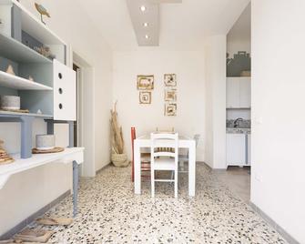 1877 Appartamento White - Melendugno Lecce - Comedor