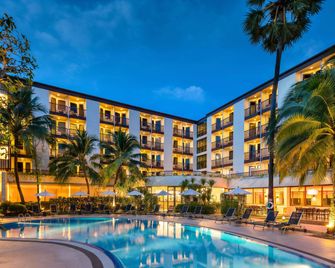 Ibis Phuket Patong (Sha Plus+) - פאטונג - בריכה
