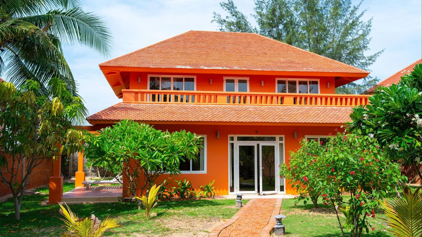 Full Moon Village Resort