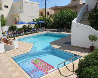 Blue Sea Hotel Apartments - Rétino - Piscina