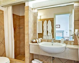Colonna Park Hotel - Porto Cervo - Kylpyhuone