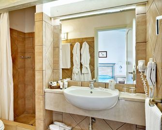 Colonna Park Hotel - Порто-Черво - Ванна кімната