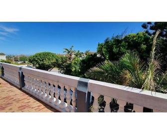 Gecko Units - Port Elizabeth - Balcony