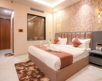 Virasat - The Hotel By Triveni Grand - Prayagraj