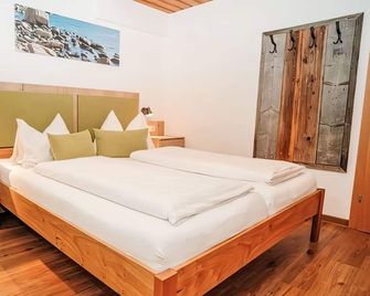 Kirschbaum by Interhome - Donnersbach - Schlafzimmer