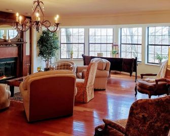 Redbud Valley Lodge - Catoosa - Lounge