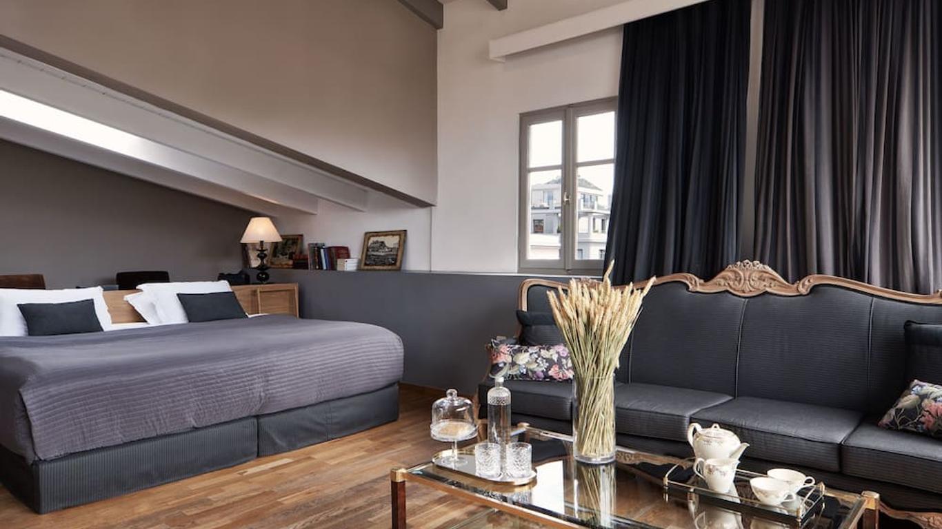 Emporikon Athens Hotel