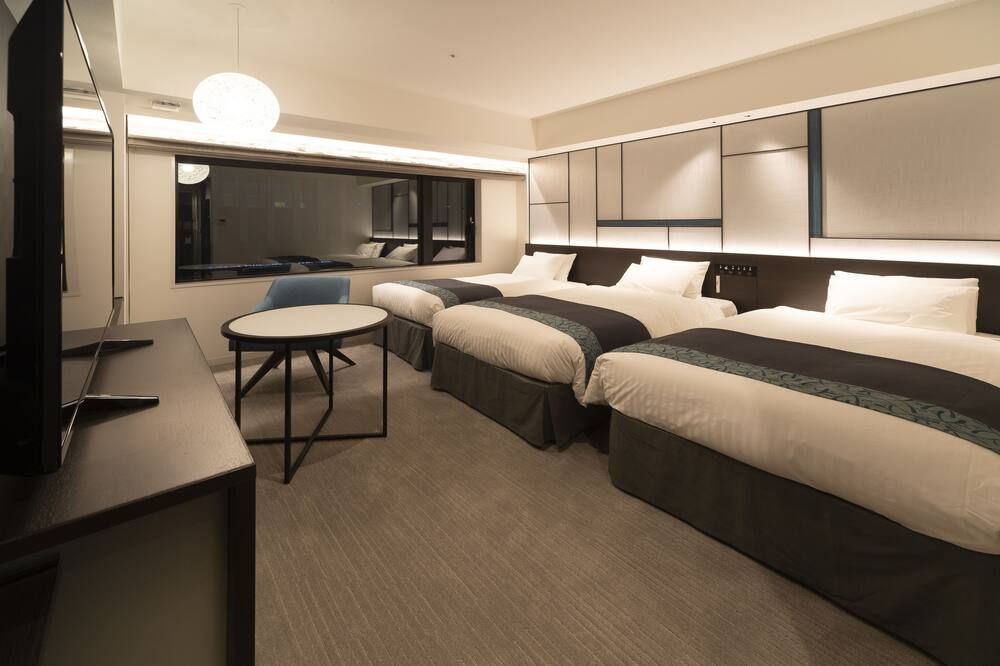 Bedroom view of Hotel Vischio Osaka By Granvia