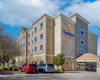 Comfort Suites Benbrook - Fort Worth Southwest - Benbrook - Budova