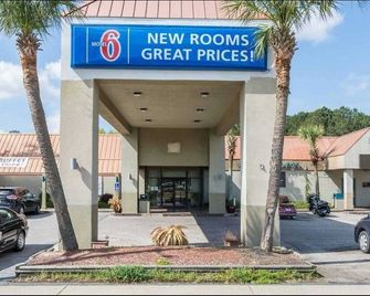 Motel 6 Florence, SC - Florence - Rakennus