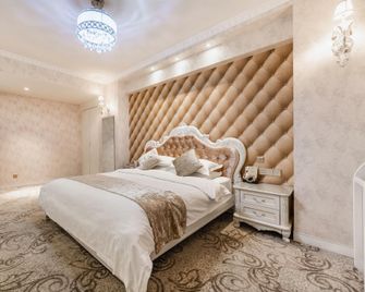 Yi He Hotel - Baoji - Schlafzimmer