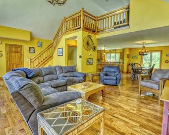 Ellicottville all-Season chalet - Ellicottville - Living room