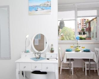 Studio Orhidea Blu - Rovinj - Eetruimte