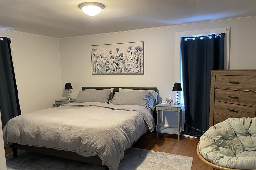 Large cozy and peaceful apartment walk anywhere - برلينغتون - غرفة نوم