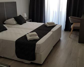Les Palmiers Petrou Apartments - Larnaca - Bedroom