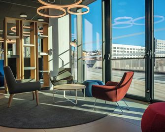 Holiday Inn Express Nice - Grand Arenas by IHG - Niza - Lounge