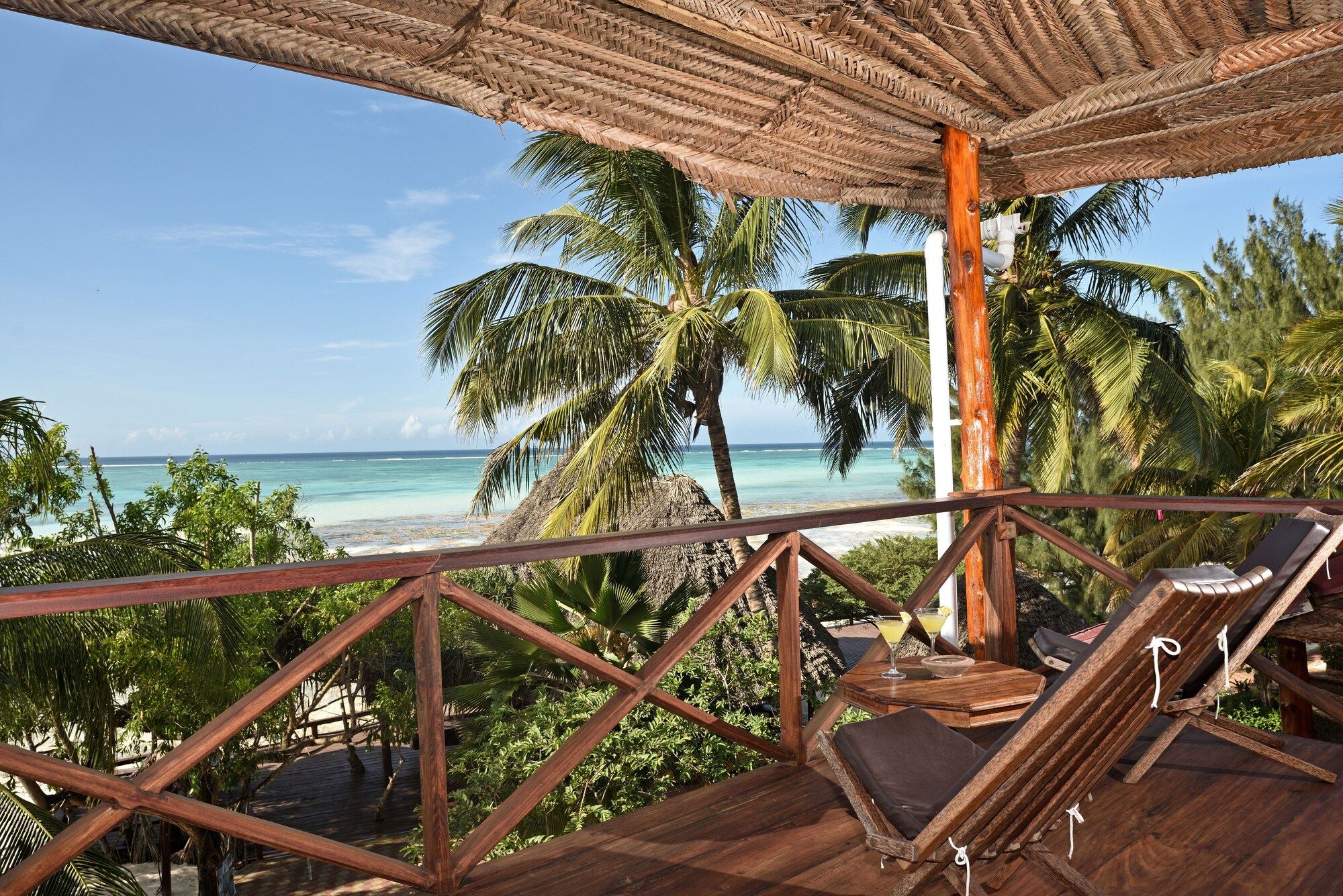 مناراني بيتش كوتيدجيز