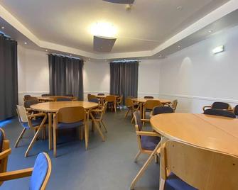 Auberge de Jeunesse HI Strasbourg 2 Rives - Estrasburgo - Restaurante