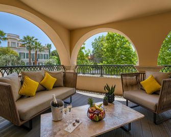 فندق دو باريس سانت-تروبيه - سان-تروبيه - شرفة