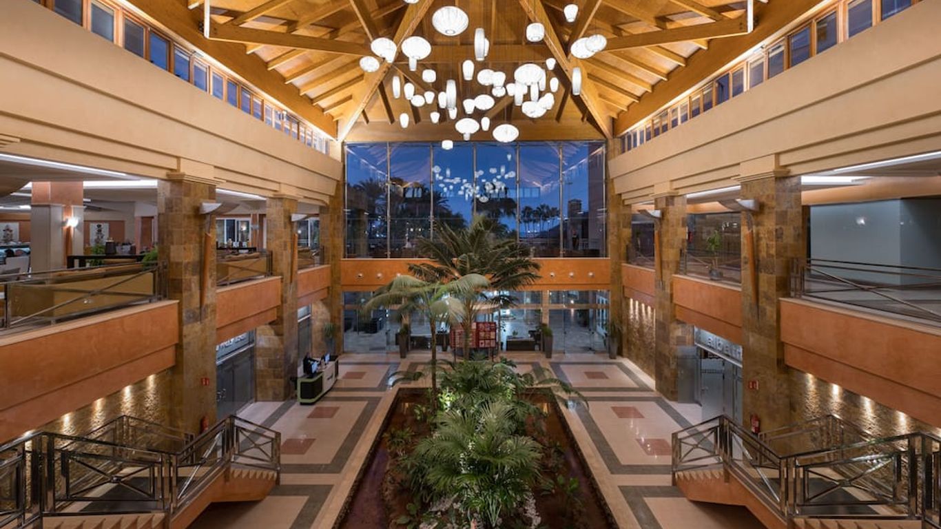 Elba Sara Beach & Golf Resort