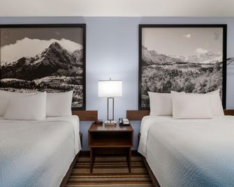Super 8 by Wyndham Longmont/Twin Peaks - Longmont - Habitación