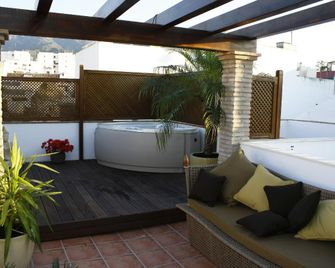 La Villa Marbella - Marbella - Balcony