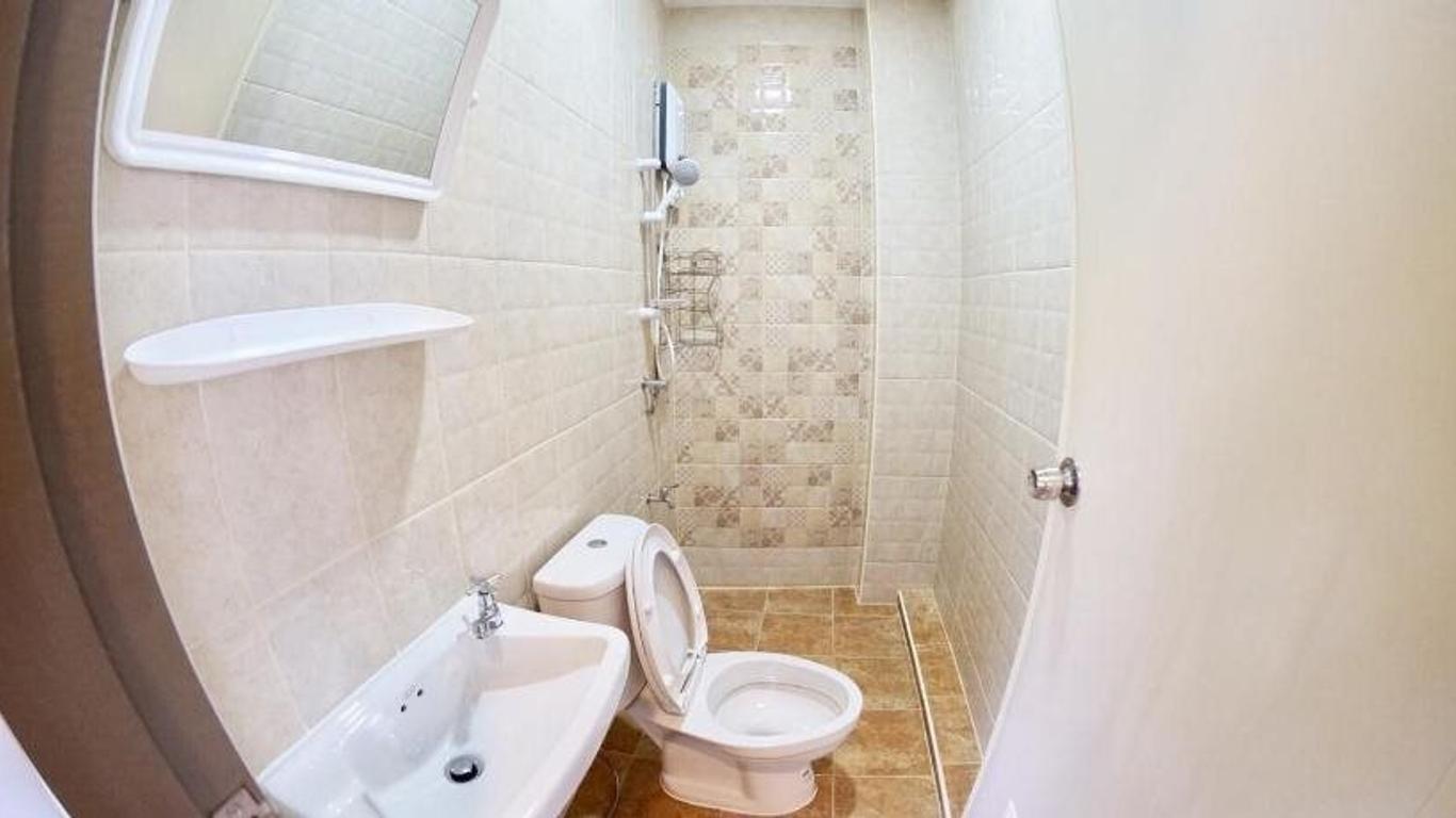 إن تروج آند إن سوي - دار ضيافة - للبالغين فقط