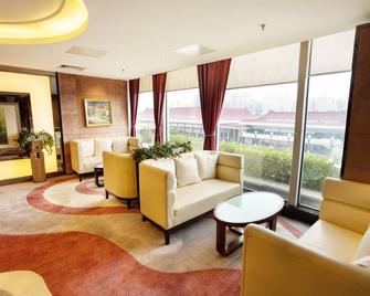L Hotel - Changsheng Branch - Zhuhai - Living room