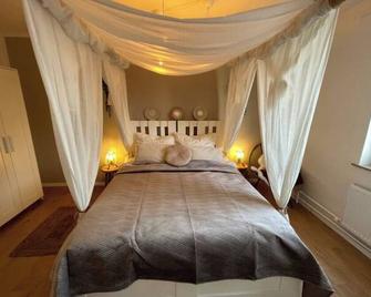 Weser-City-Panorama 2zi 9og 5p Mitte - Bremerhaven - Dormitor