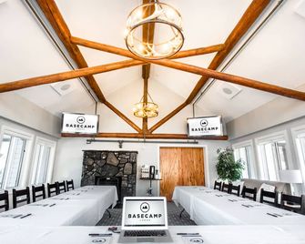 Basecamp Lodge Canmore - Canmore - Meetingruimte