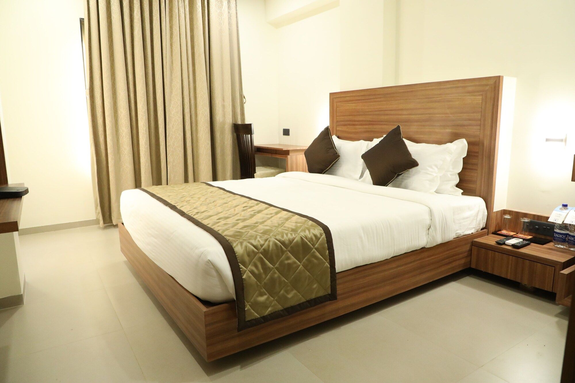 Kyriad Hotel Solapur By Othpl - Solāpur