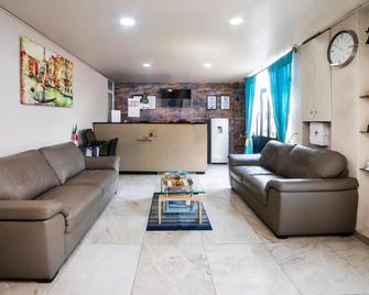 OYO Hotel Boutique Las Campanas - Tlaxcala de Xicoténcatl - Huiskamer