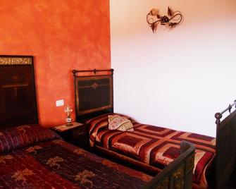 Agriturismo Monte Criscione - Avola - Schlafzimmer