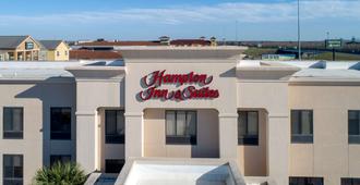 Hampton Inn & Suites Port Arthur - Port Arthur - Building