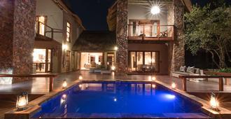 eKhaya Bush Villa - Hoedspruit - Piscina