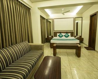Hotel Surya - Bhopal - Habitación