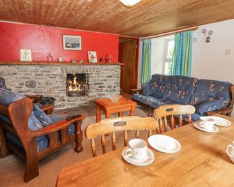 Gortagown Cottage - سنييم - غرفة طعام