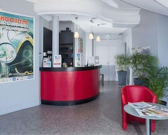 Brit Hotel Terminus - Angoulême - Receptionist