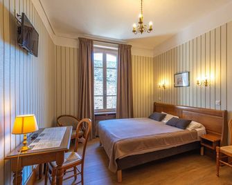 Logis Hotel de La Cloche - Beaune - Soverom
