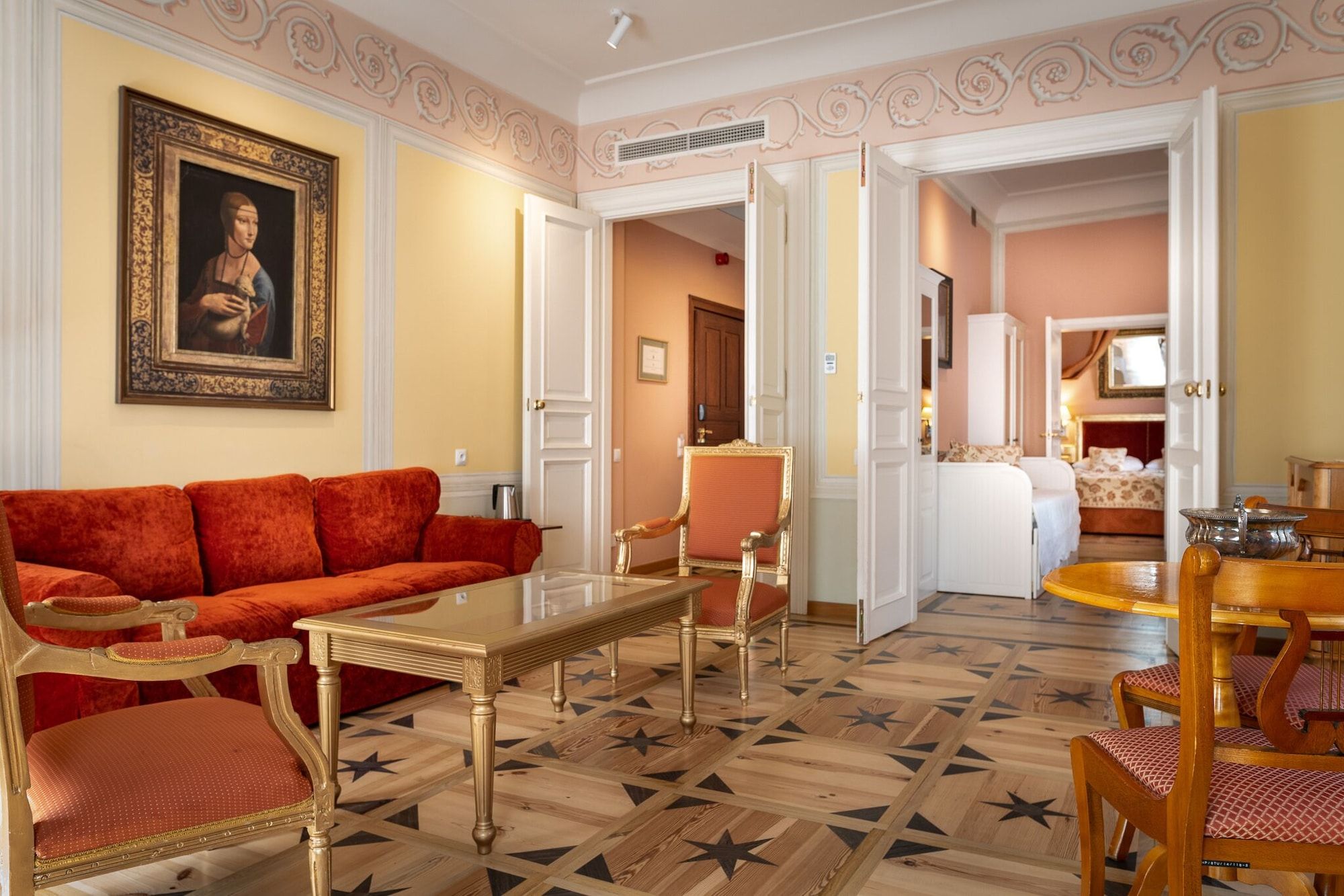 Living room view of Polski Pod Bialym Orlem