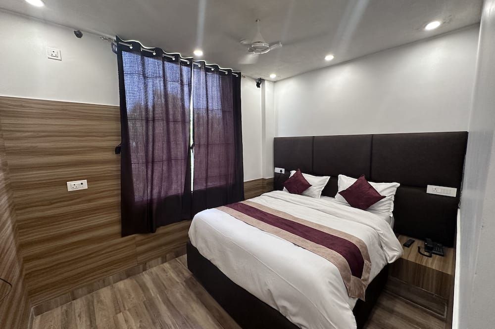 Hotel Obsidian Red - Gorakhpur - Habitación