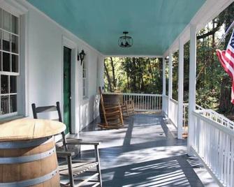 Samuel Johnson House - Clinton