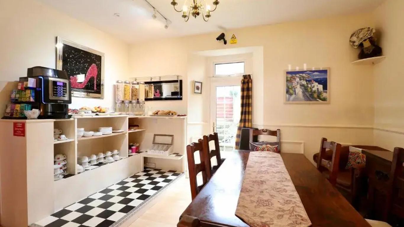 ذا هايلاند جيست هاوس