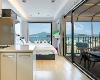 Goseong Bluebeach Pension&glamping - Goseong