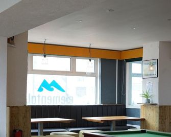 Ocean Surf Lodge Newquay - Newquay - Building
