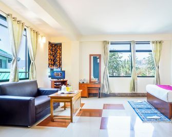 Sparrow Juniper Tree 2 min walk To Mg Marg - Gangtok - Sala de estar