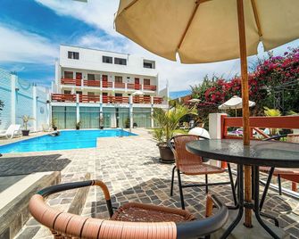 Hotel Residencial Los Frayles - Paracas - Bazén